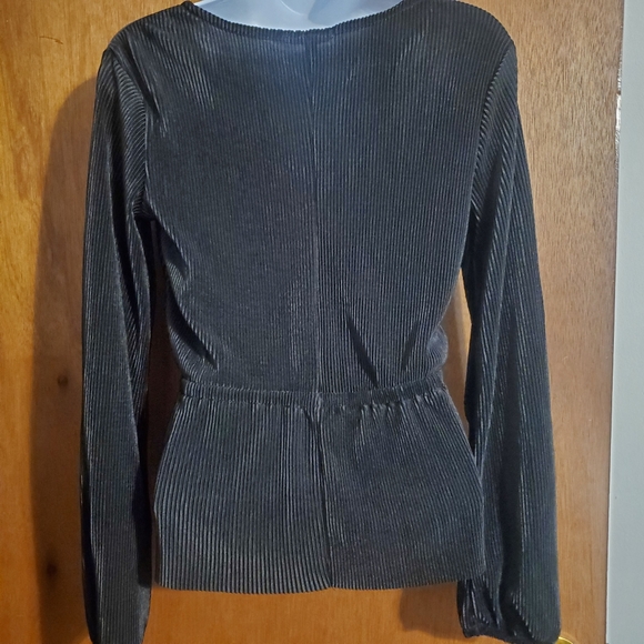 Plisse Faux Wrap Peplum Blouse - Picture 5 of 13